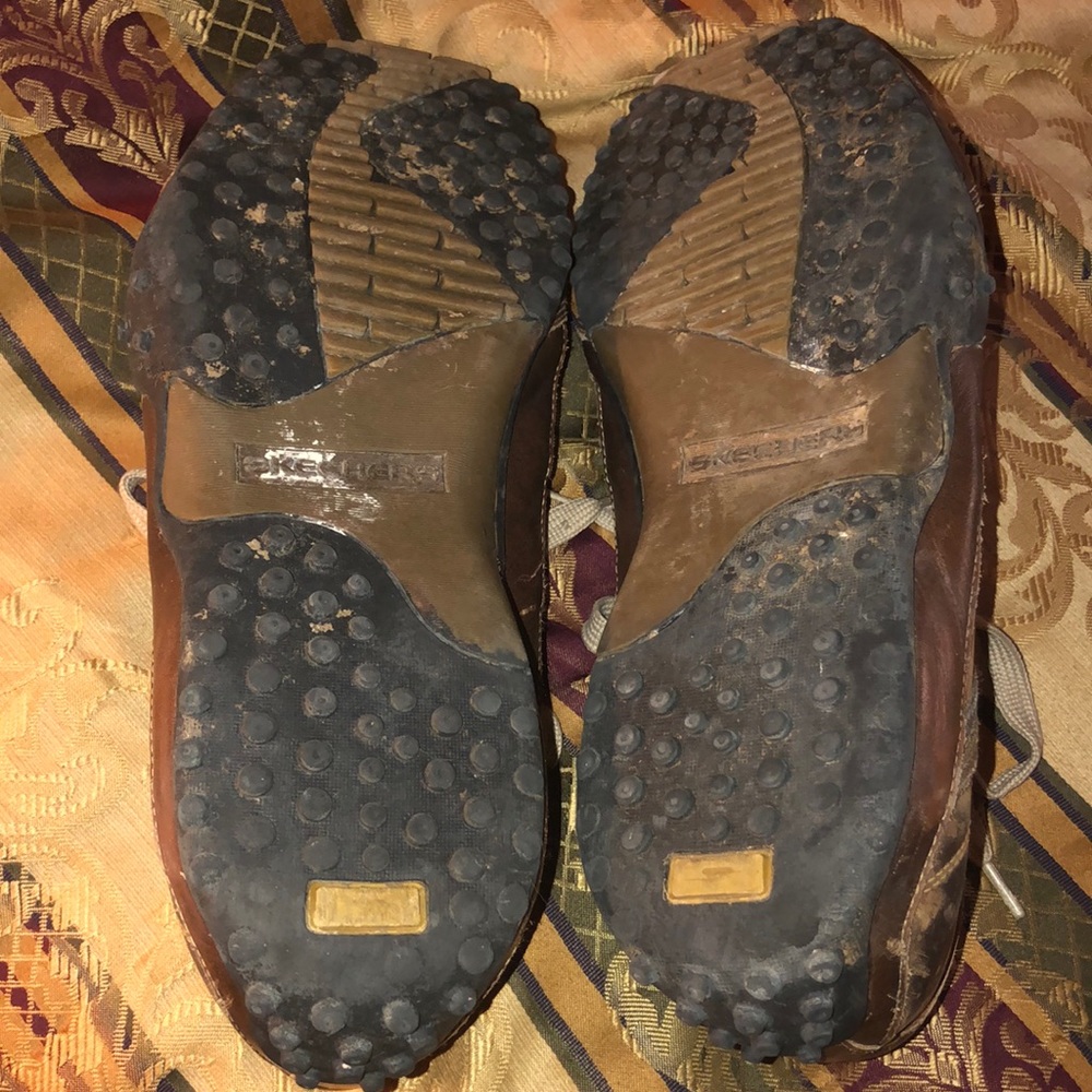 Shoes - Picture 2 of 4